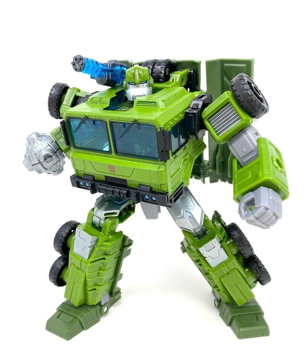 Transformers Legacy Bulkhead In Hand Image  (3 of 56)